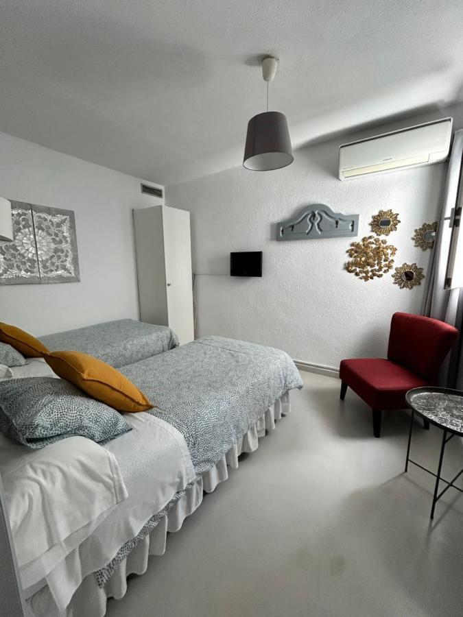 Hostal Berlin Марбелья Экстерьер фото